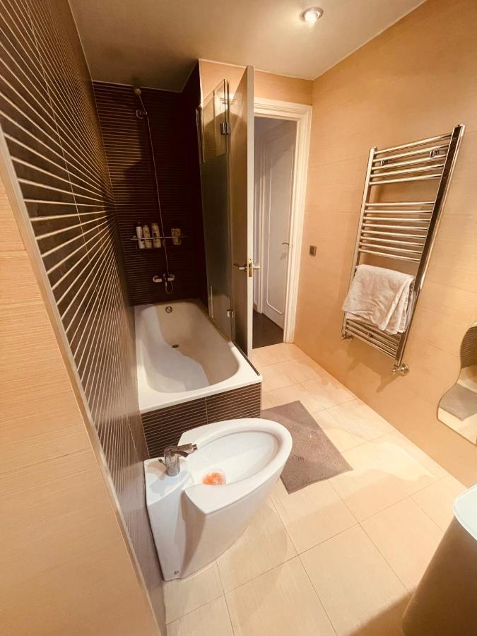 Stunning Penthouse Apartment Girona Dış mekan fotoğraf