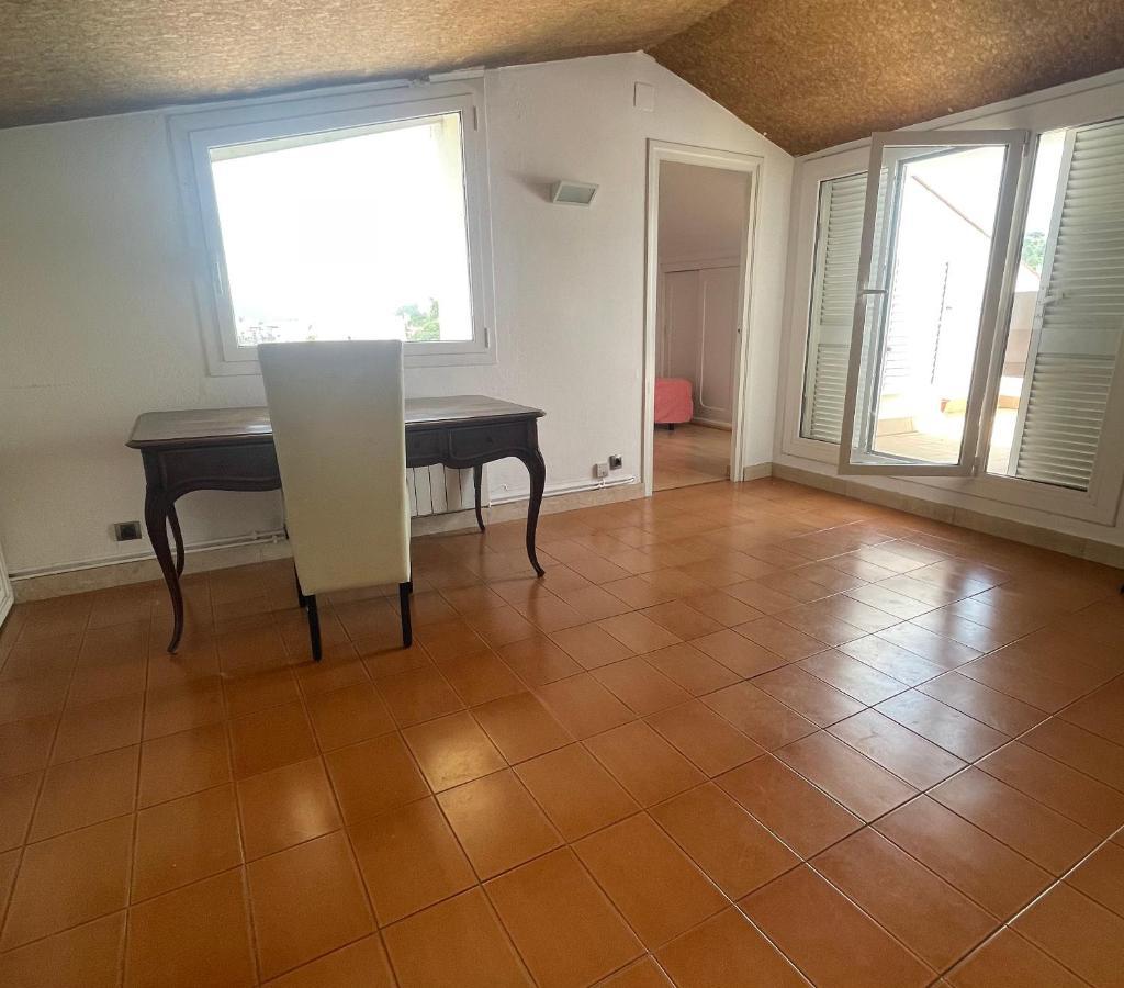 Stunning Penthouse Apartment Girona Dış mekan fotoğraf